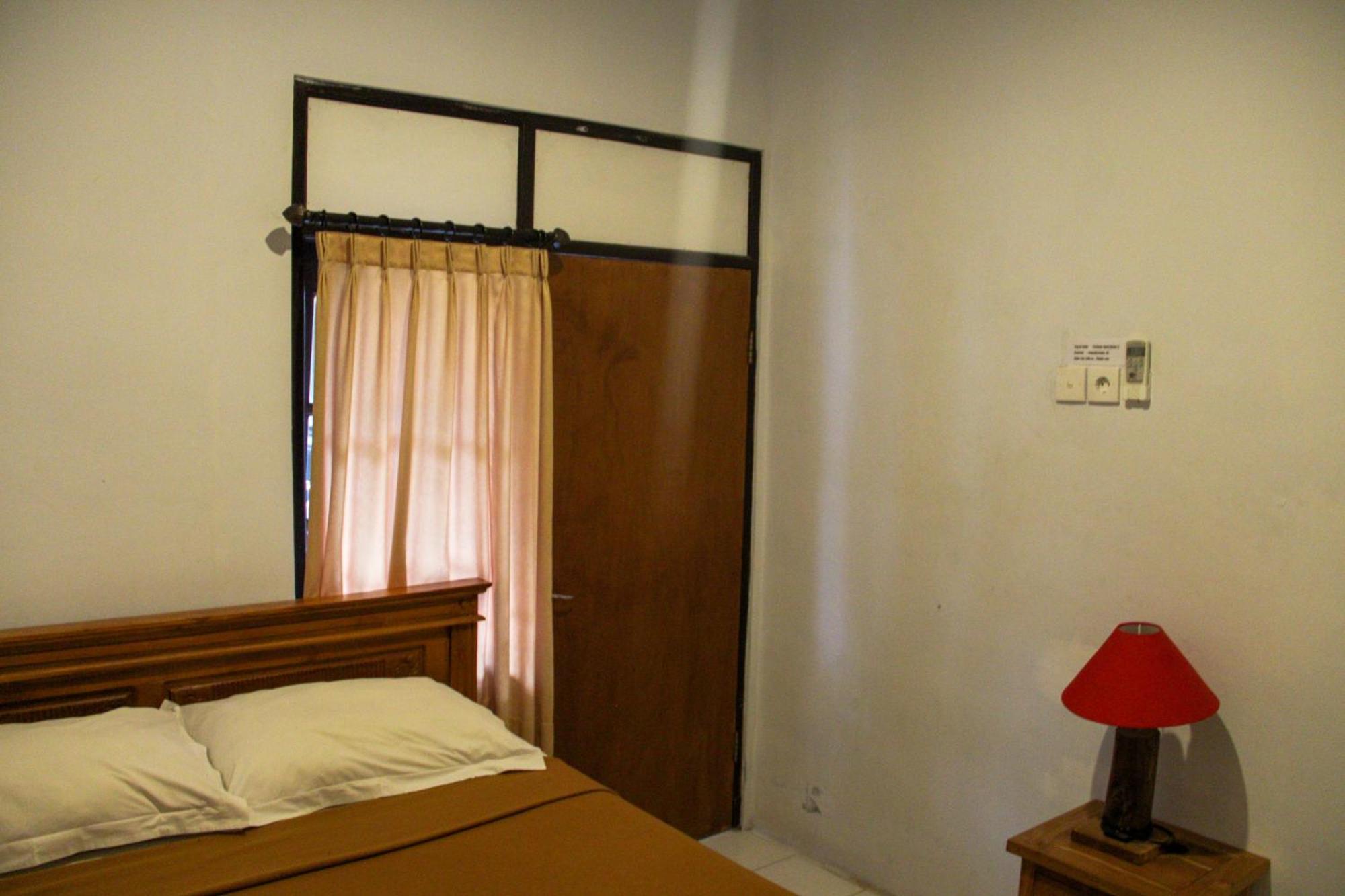 Nyoman Guesthouse Canggu Habitación foto