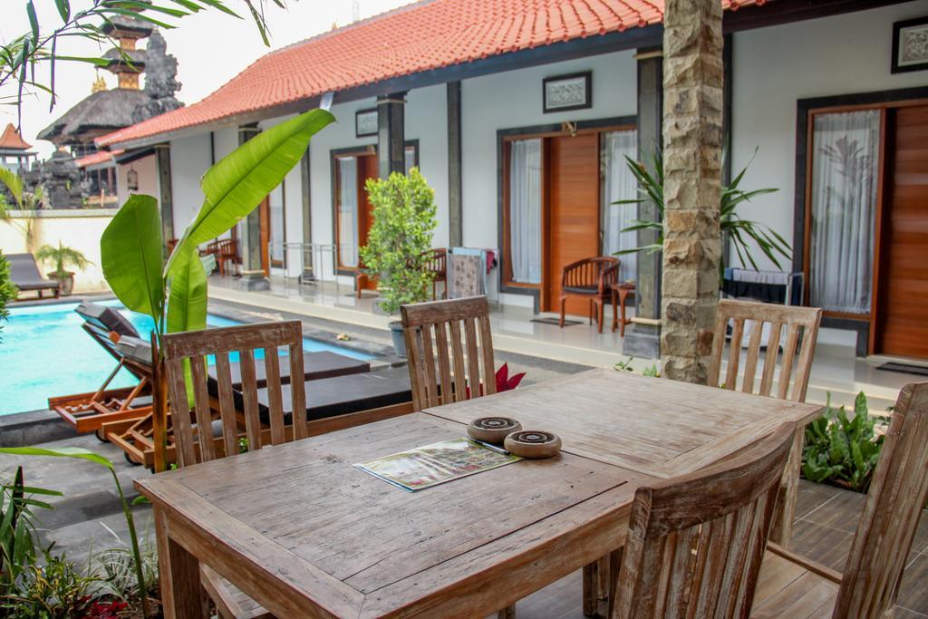 Nyoman Guesthouse Canggu Exterior foto